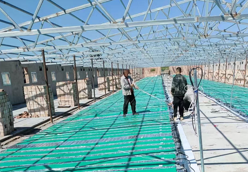 內(nèi)蒙赤峰養(yǎng)豬場電采暖項目